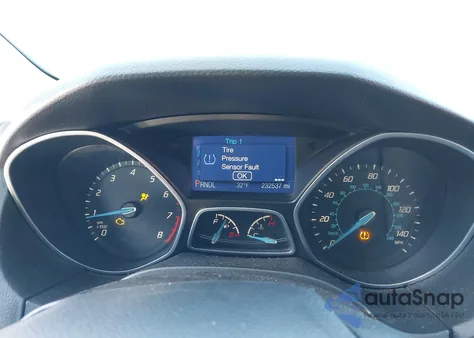 2013 Ford Focus Se z USA, uszkodzony, nr VIN 1FADP3F21DL253359